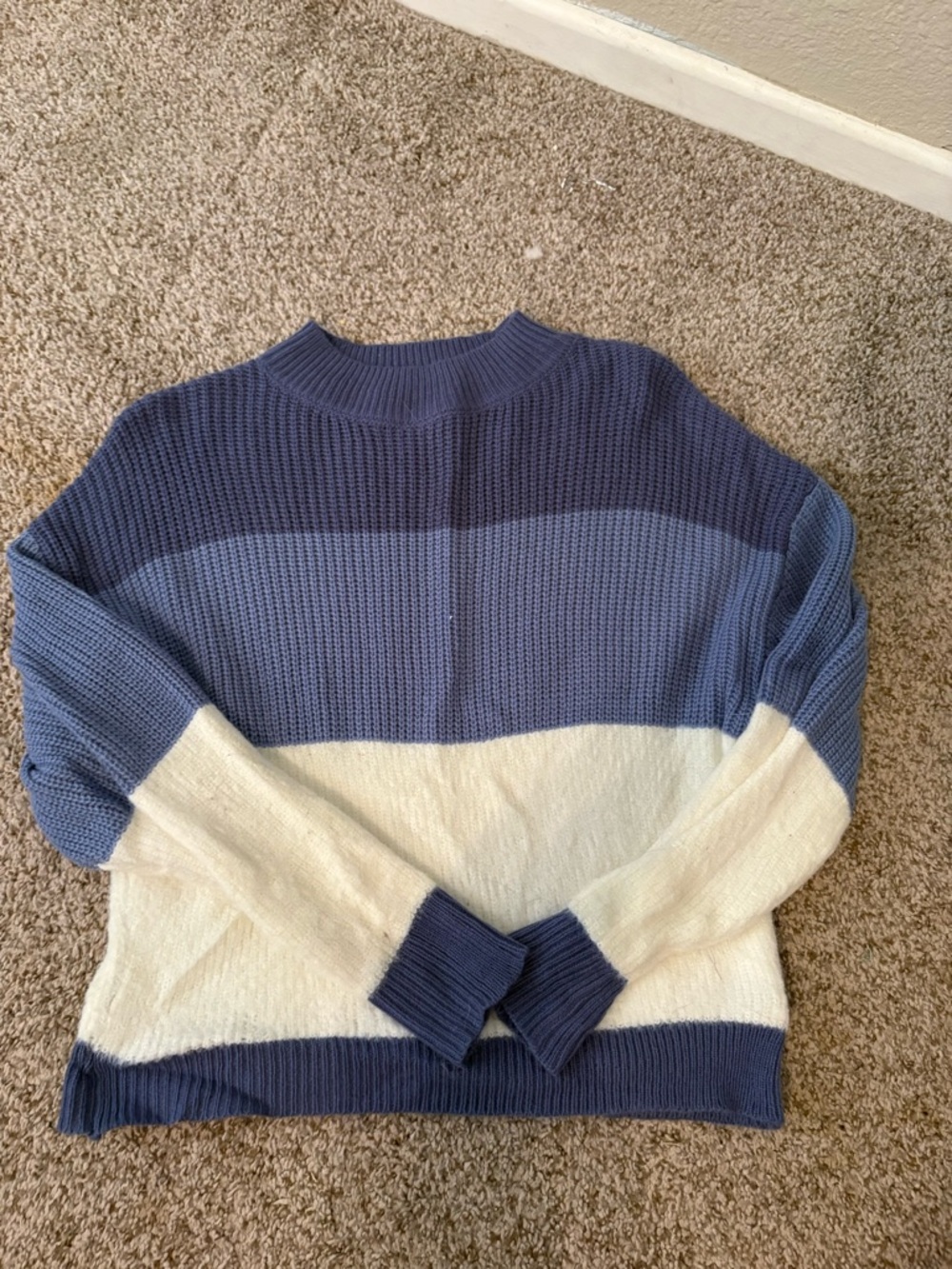 Women’s Blue and White Colorblock Knit Sweater